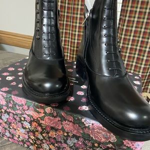Brand new Womens size 9 coach boots